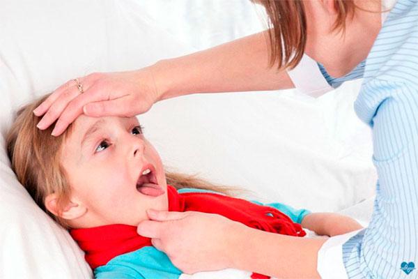 Viêm tai giữa ở trẻ nhỏ có thể là biến chứng của một số bệnh lý tai mũi họng