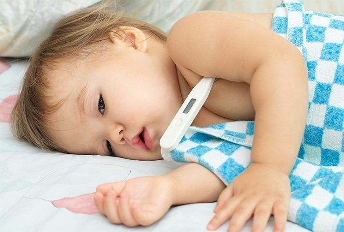 Trẻ bị ốm sốt sẽ lười ăn hơn bình thường