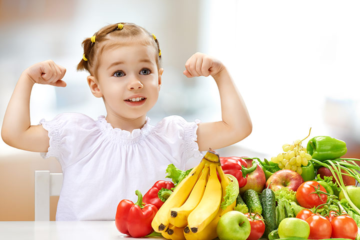 Bổ sung đủ vitamin và khoáng chất sẽ giúp tăng cường sức đề kháng cho trẻ