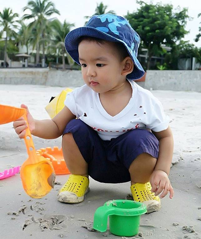Bé Nguyễn Thanh Sơn, 3 tuổi.